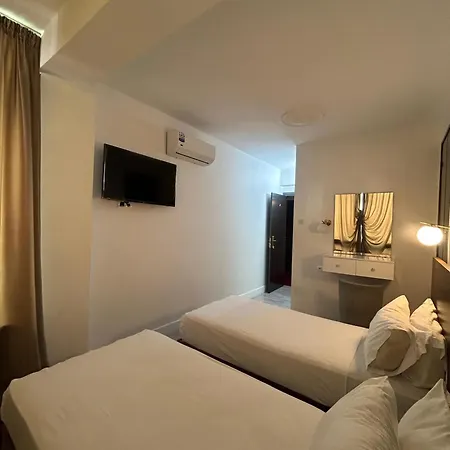 Crystal Boulevard Hotel-2